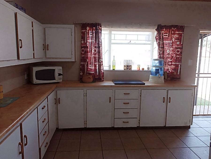3 Bedroom Property for Sale in Potchefstroom South North West